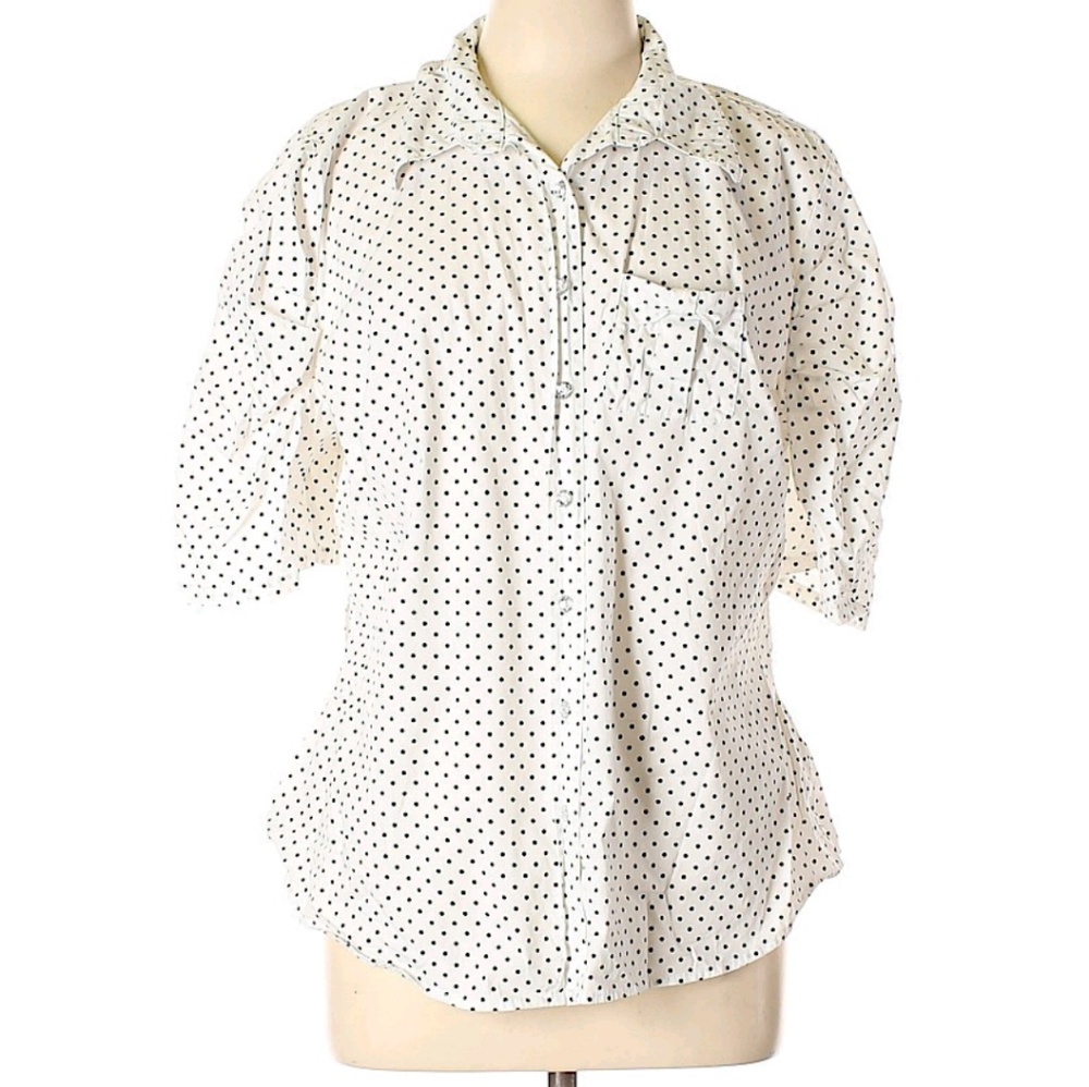 Torrid white button up top black dots size 0 (12)